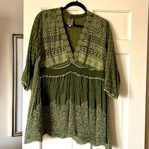 Johnny Was jungle/olive green v neck top
